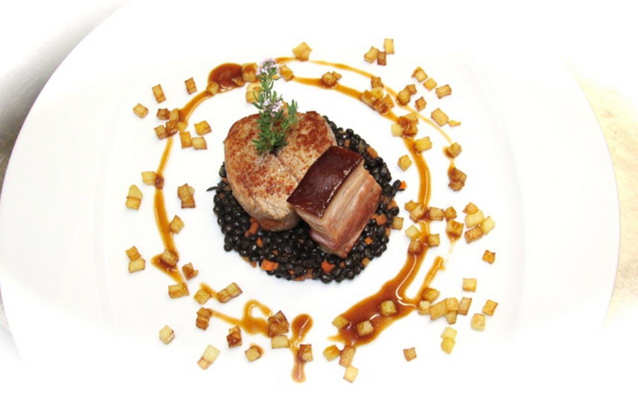 Hôtel Restaurant Tivoli - Basel Airport Huningue Esterno foto